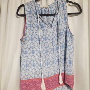 Le Lis sleeveless tie neck blouse